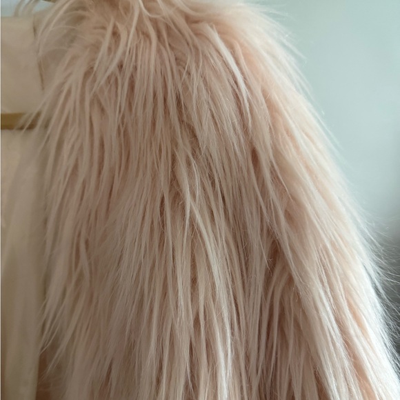 Women's Pale Pink Faux Fur Jacket - Picture 3 of 6
